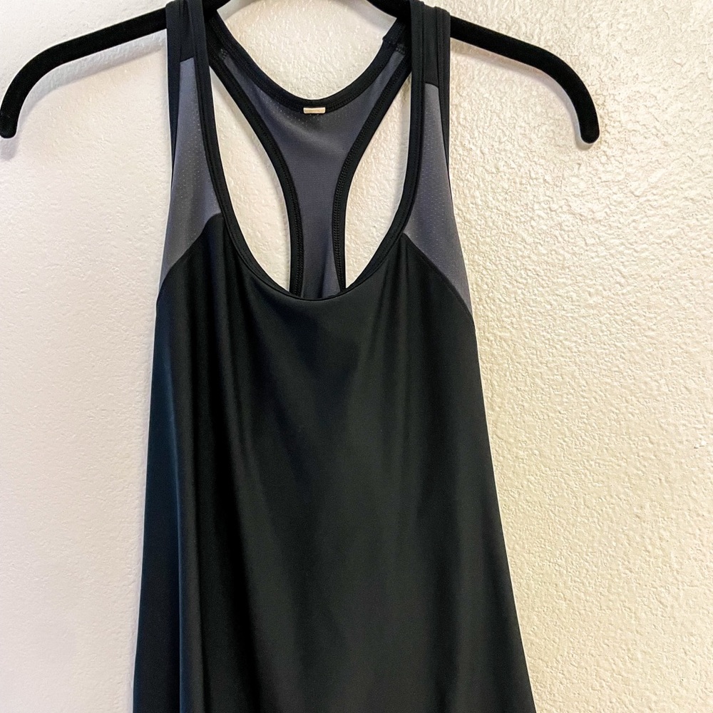 UA Black Workout Tank